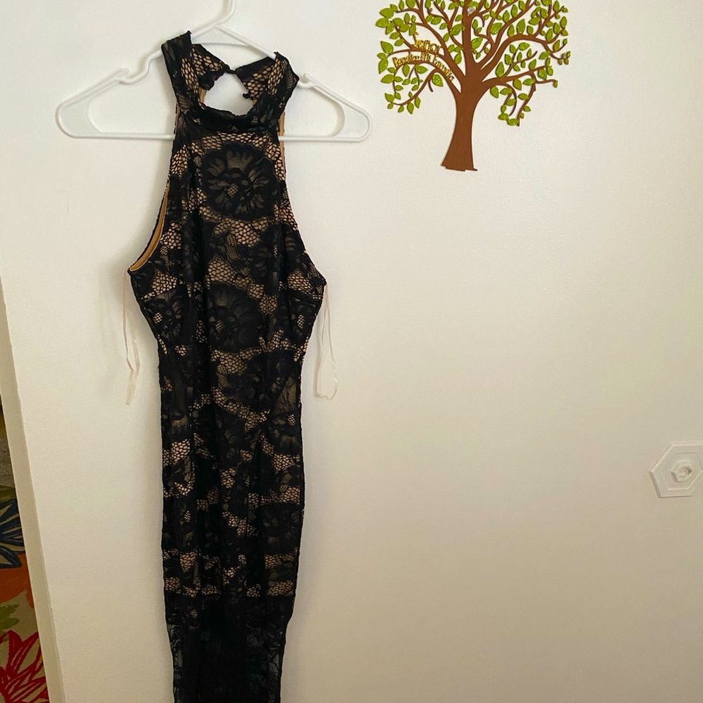 Elegant dress nude and black